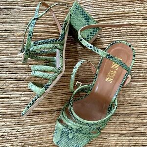 LIKE NEW Paris Texas Green, Snakeskin Like Block Heels Size 38 / 7.5